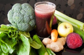 Detox & Get Healthy with the Rainbow Juice Cleanse