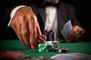 Gambling Addiction: How to Spot the Warning Signs