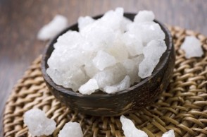 Health Benefits of a Salt Bath Detox