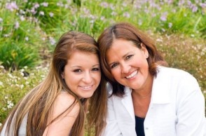 Ask HER: Artificial Sweeteners, Supporting Mom Through Menopause & Natural Remedies for Migraines