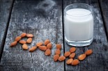 The Hype Surrounding Almond Milk: Is it Really Good for You? 